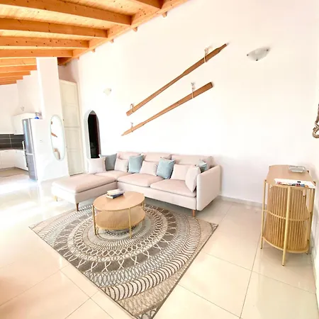 Federico Apartment Khalikeri
